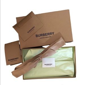 Burberry Gift Box